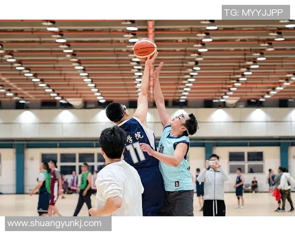 广州篮球队强势崛起力量排行榜中荣获第三名殊荣 广州篮球队强势崛起力量排行榜中荣获第三名殊荣